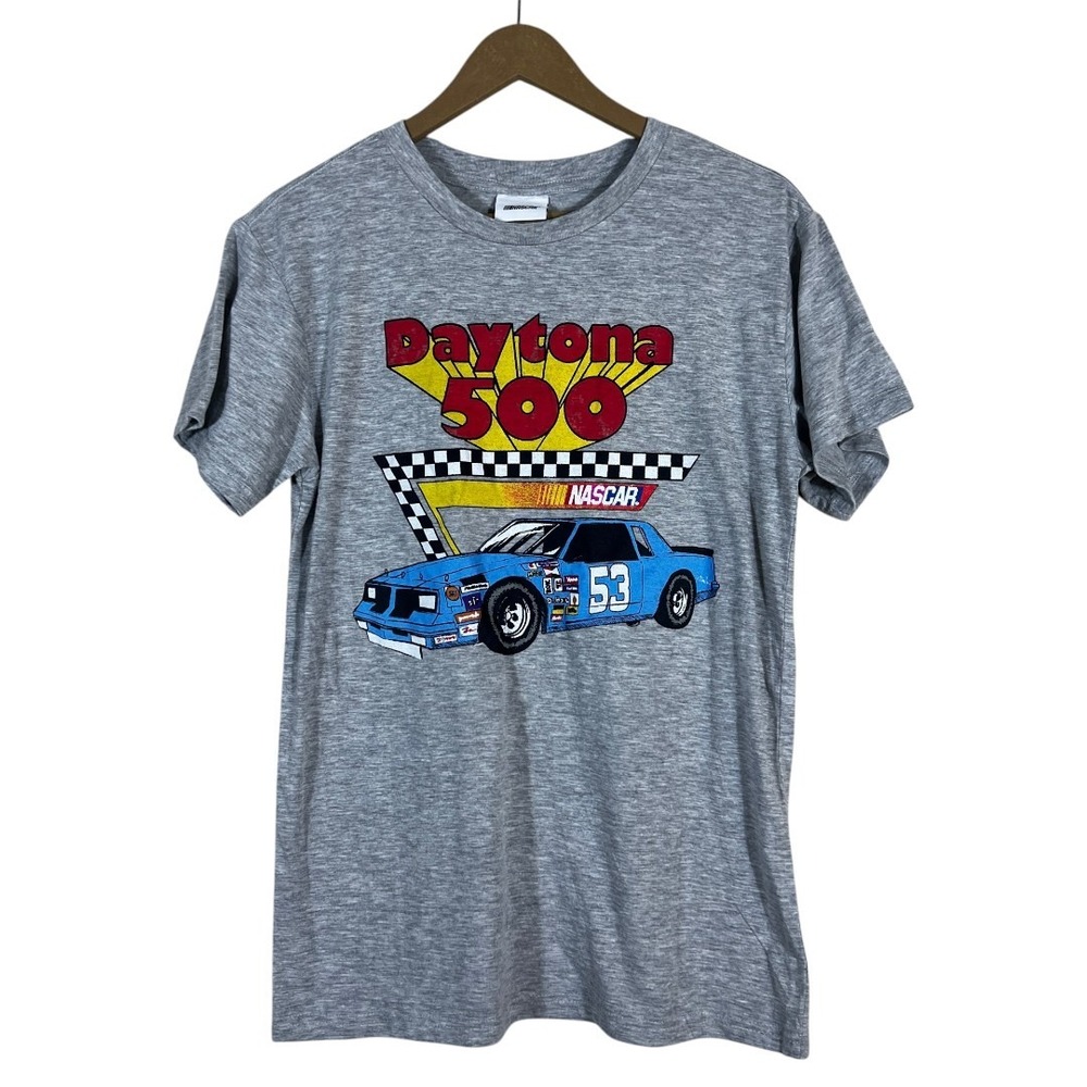 NWT NASCAR Daytona 500 Graphic T-Shirt Gray Racing Car Streetwear Size M